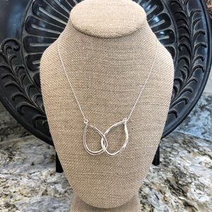 INTERLOCKING DOUBLE TEARDROP NECKLACE